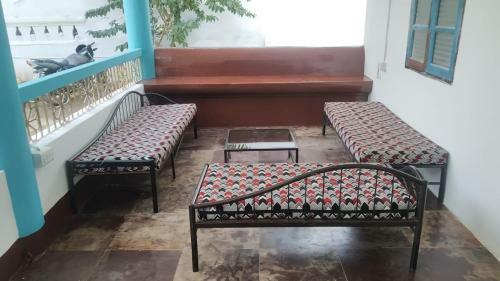 Freebirds Hostel
