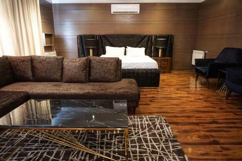 Oxvue Boutique Hotel