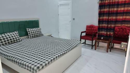 Hostal Royal Continental Guest House