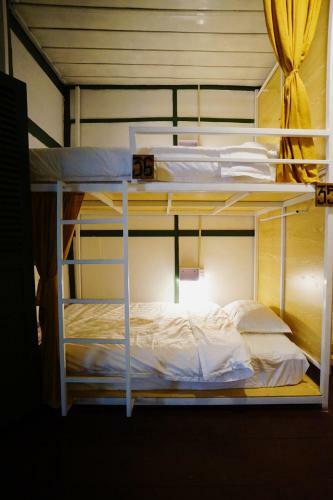 Barn Laos Hostel