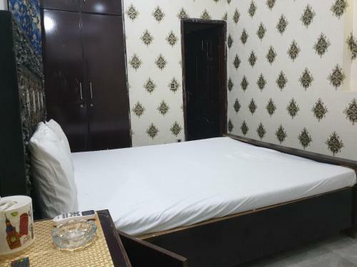 Hostal Residency Hotel