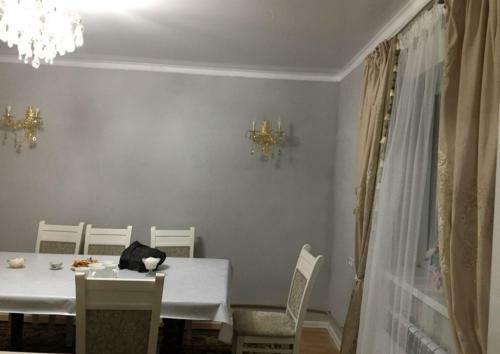 Hostal ?? ??????