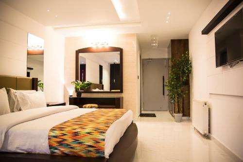 Metropole Hotel