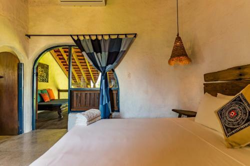 Villa An Bang Beachfront Flow House