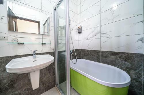 Cute Ohpa Bnb