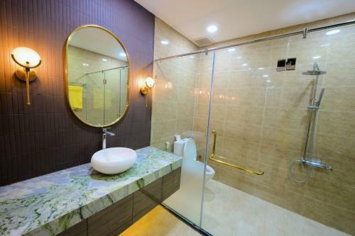Hotel 365 Luxhome Riverside Can Tho