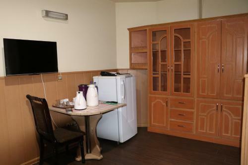 Golden Star Hotel & Restaurant