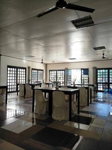 Bed & Breakfast Sir Brookes Residence
