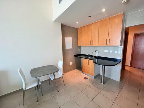 Beautiful Furnished Studio Apartment