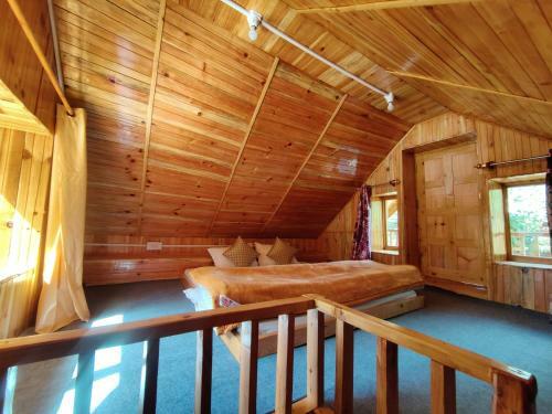 Hostal Moksha Hilltop,jibhi