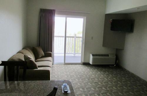 Hotel Crystal Springs Inn And Suites