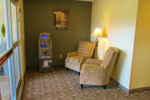 Hotel Crystal Springs Inn And Suites