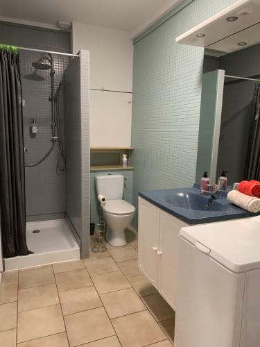 Hostal Le Mas Des Cerisiers