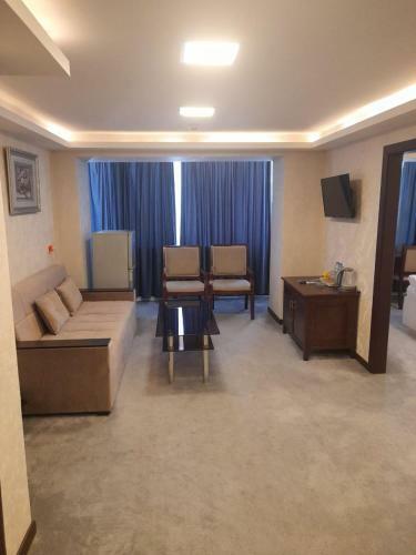 Sayohat Hotel