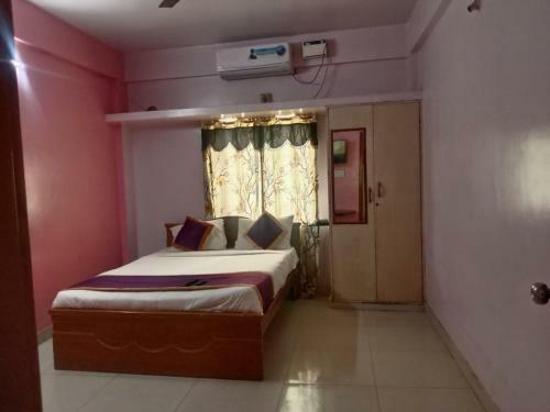 Sai Hotel Rooms