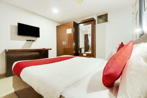 Hotel S K Residency