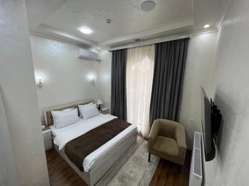 Hotel Shosh Plaza