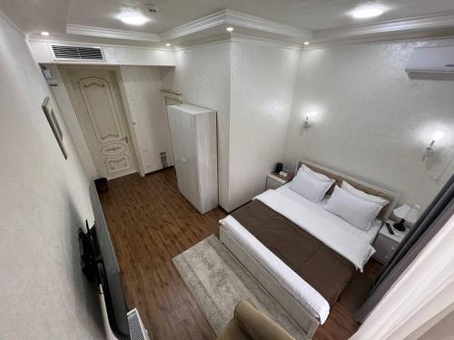 Hotel Shosh Plaza