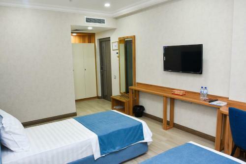 Human Hotel