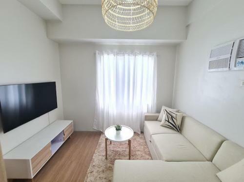 Apartamento Lovely 2- Br Condo (fully Air-conditioned W/ Wifi)