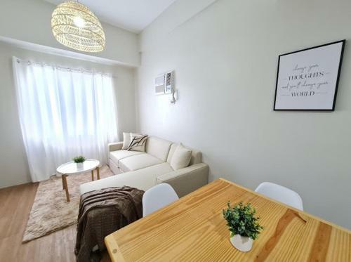 Apartamento Lovely 2- Br Condo (fully Air-conditioned W/ Wifi)