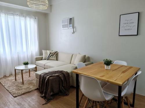 Apartamento Lovely 2- Br Condo (fully Air-conditioned W/ Wifi)