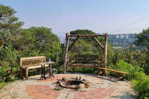 Romantic House On A Pine Hill Dalat
