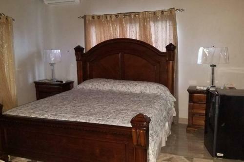 Elegant 4 Bedrooms House With Parking And Seaview