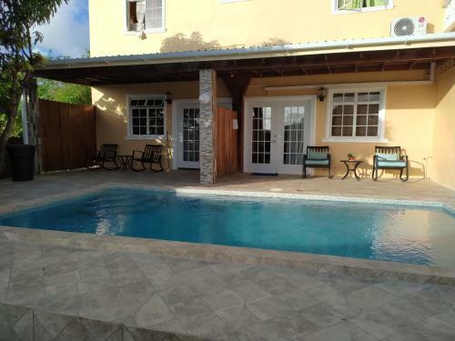 Evolution Apartments St Lucia