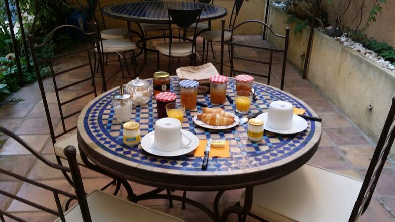 Bed & Breakfast Maison Saint Louis