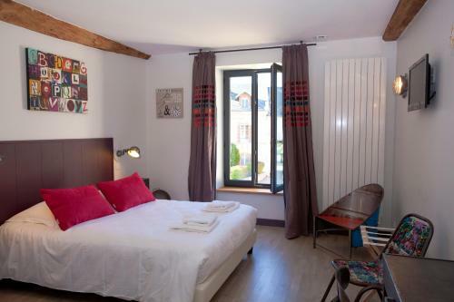 Hostal Les Tournelles