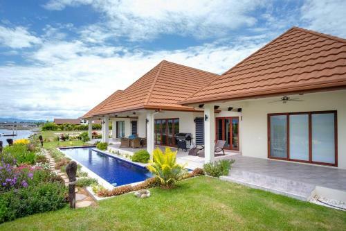 Naisoso Island Villas