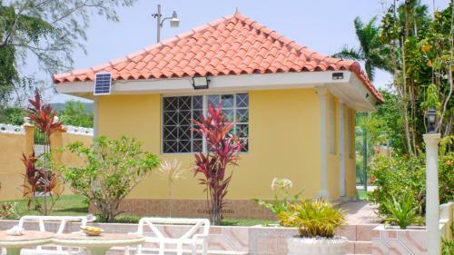 Jamaica Extended Stay / Golf Veiw Villa