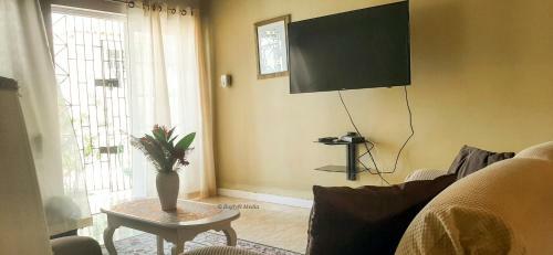 Jamaica Extended Stay / Golf Veiw Villa