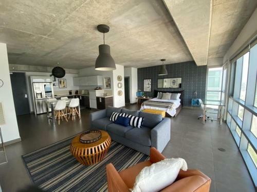 Kasa Skyview Luxury Loft Style 15th Floor Condo