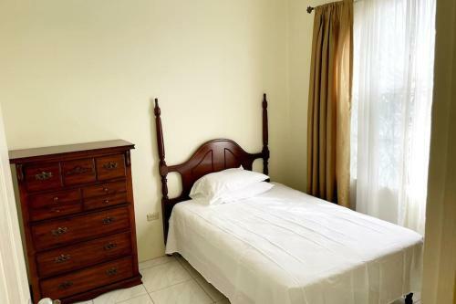 Elegant, Eco-friendly 3-bedroom Villa
