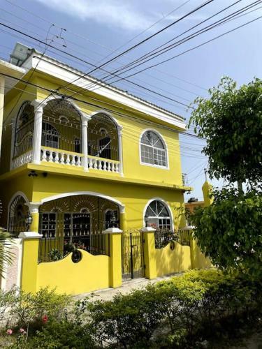 Elegant, Eco-friendly 3-bedroom Villa
