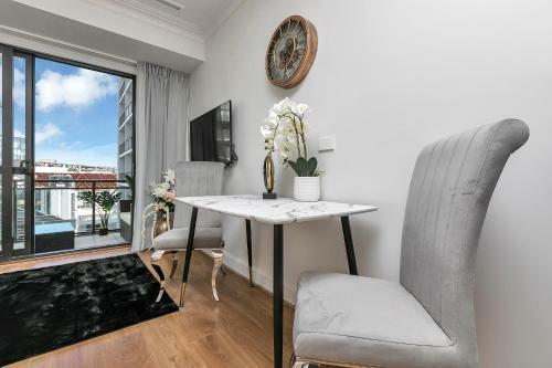 Apartamento Sky Tower Serenity + Rooftop Pool