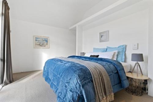 Cbd Spacious 3 Storey Terrace House With Courtyard