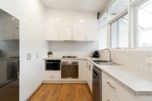 Modern Stylish Self-contained Apartment