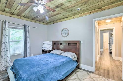 Urban Birmingham Home With Yard About 3 Mi To Dtwn!