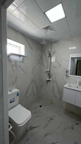 Hostal Astara Boulevard Village