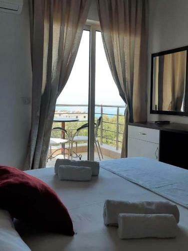 Hotel Mare Blue Drymades