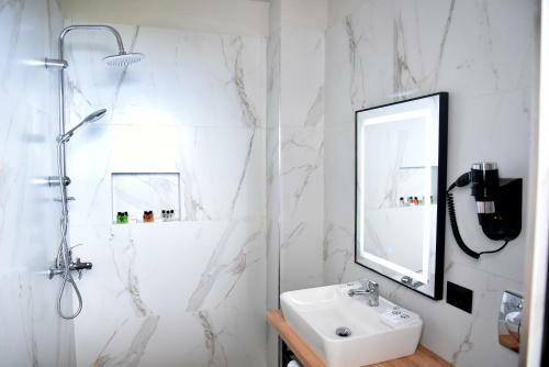 Gogo's Boutique Hotel