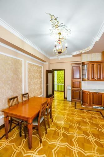 Vip Apartment Nizami 63