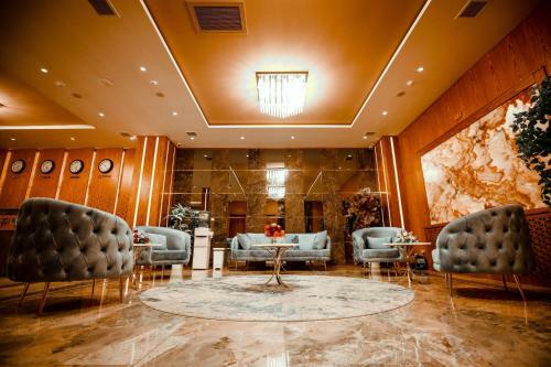 Regal Inn Badamdar Hotel