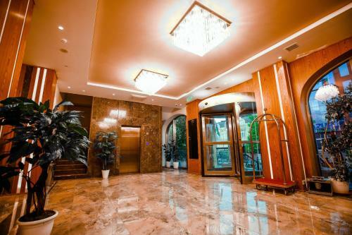 Regal Inn Badamdar Hotel
