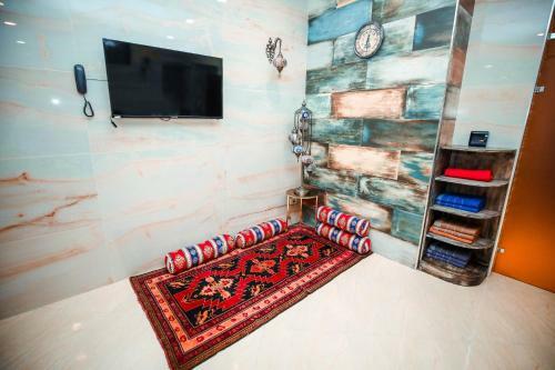 Regal Inn Badamdar Hotel