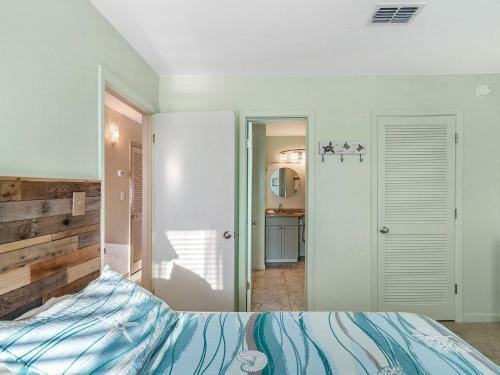 Sandpiper Beachfront Condos By Bender Vacation Rentals