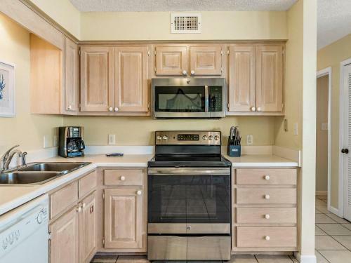 Sandpiper Beachfront Condos By Bender Vacation Rentals